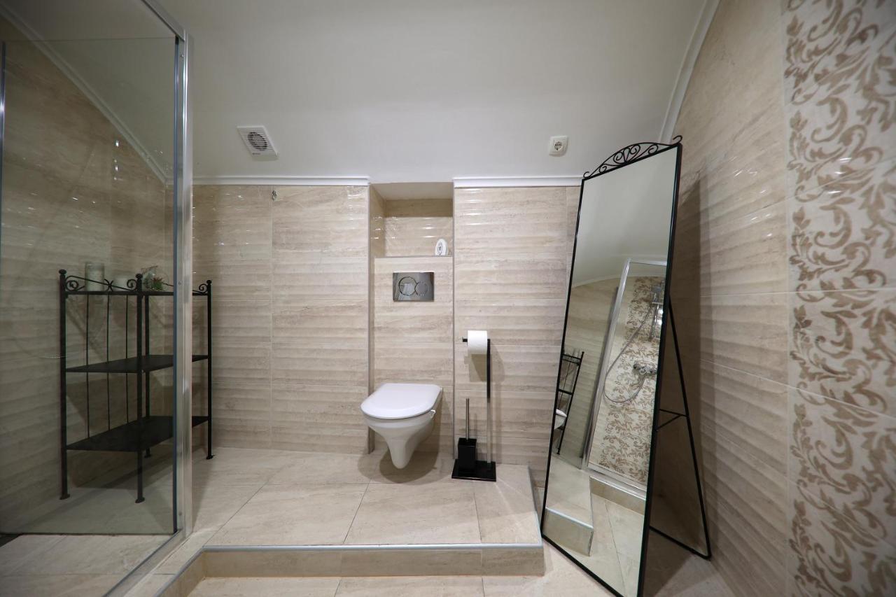 Apartmani Dvor Betina Betina  Esterno foto